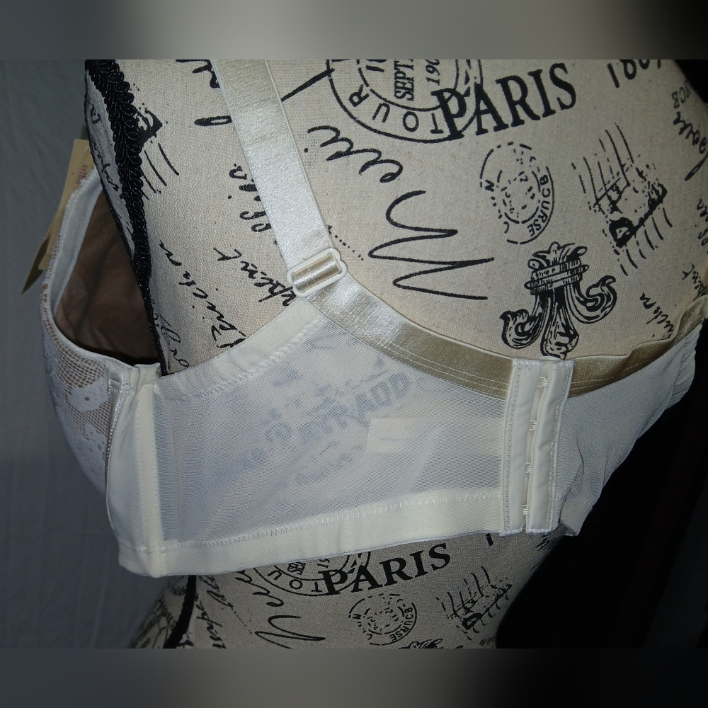 Bra - Picture 2 of 10